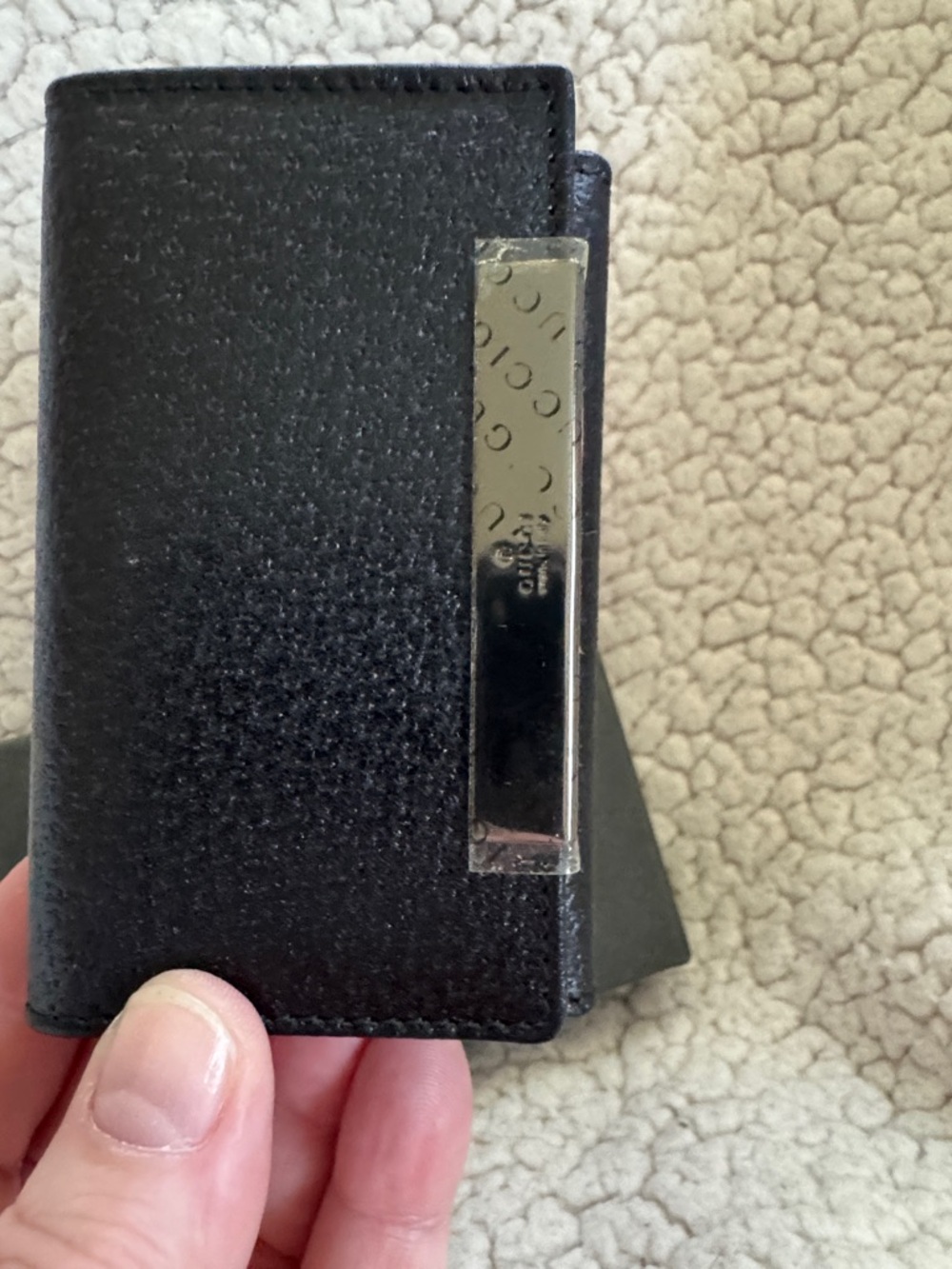 Gucci Black Pebble Leather Card & Key Holder with Signature Metal Trim - Picture 2 of 8